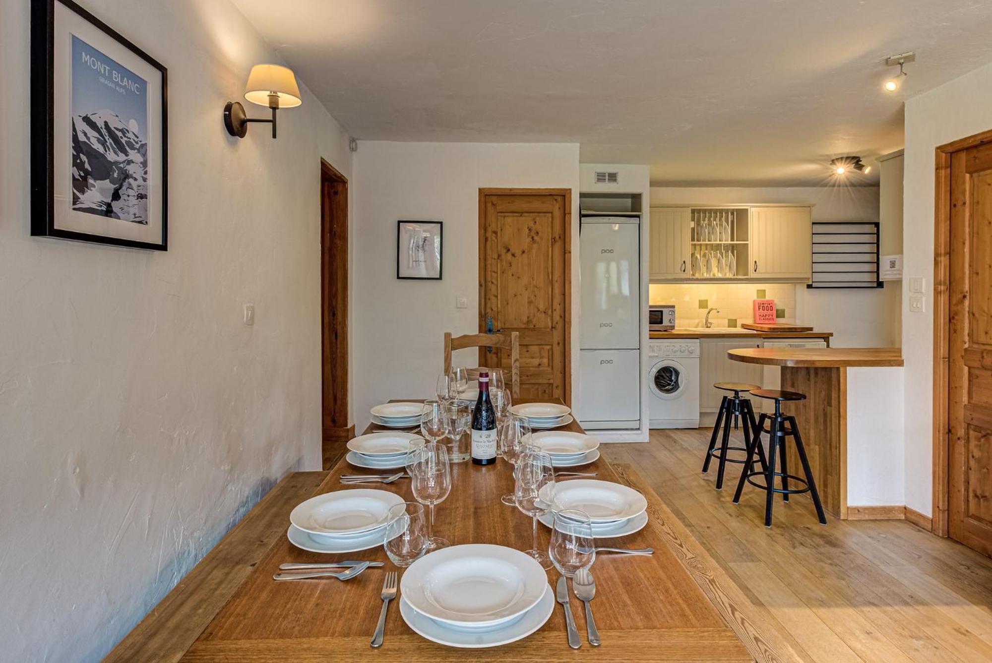 Apartamento Chamouny - Alpes Travel - - Sleeps 8 *