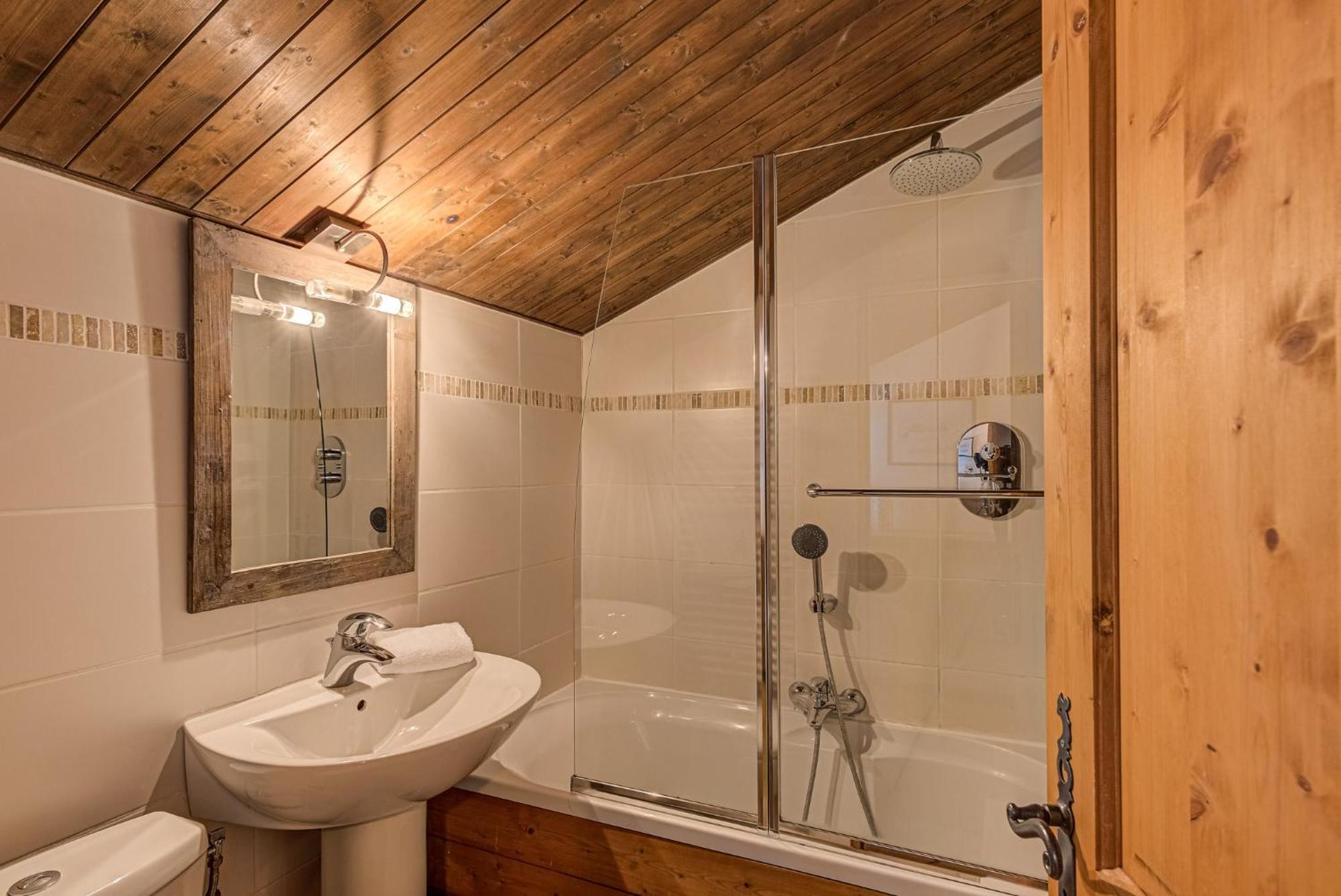 Chamouny - Alpes Travel - - Sleeps 8 *